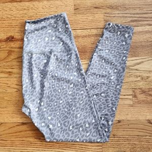 BEYOND YOGA Leopard Print Leggings